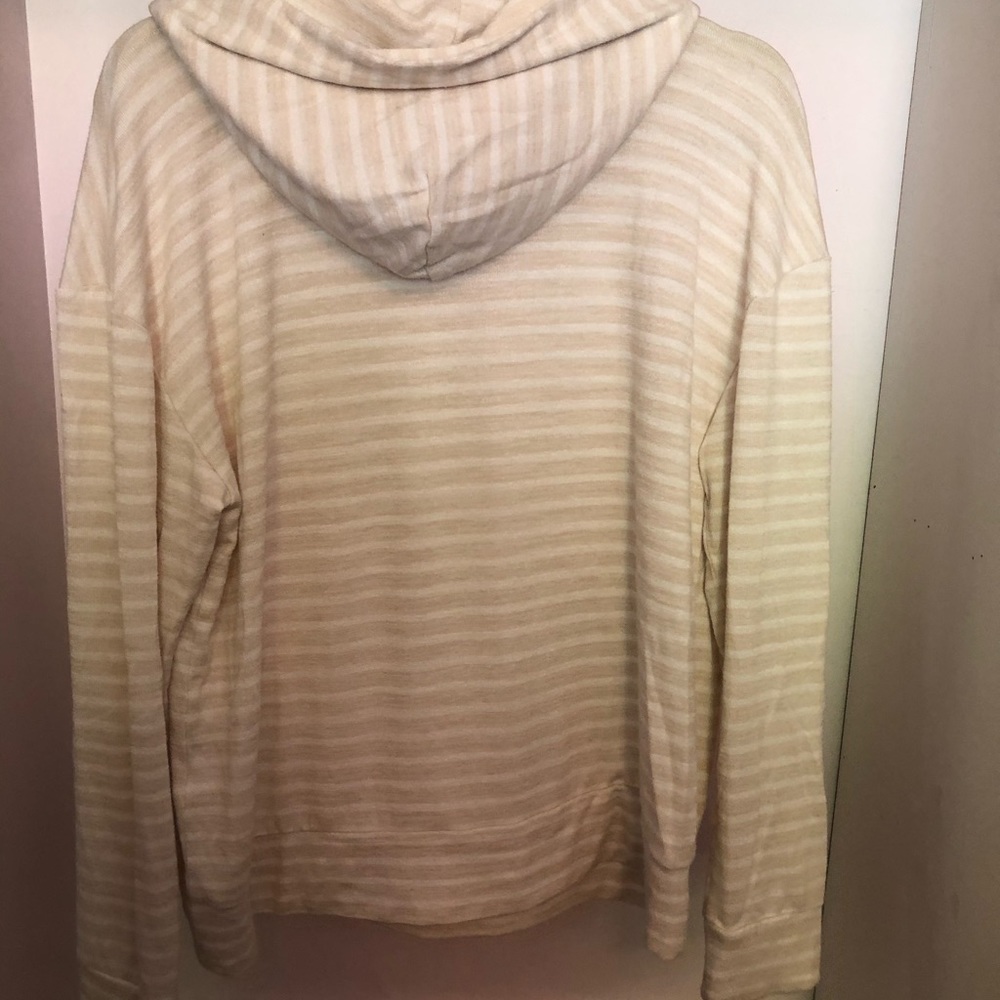 Pullover - Picture 3 of 3